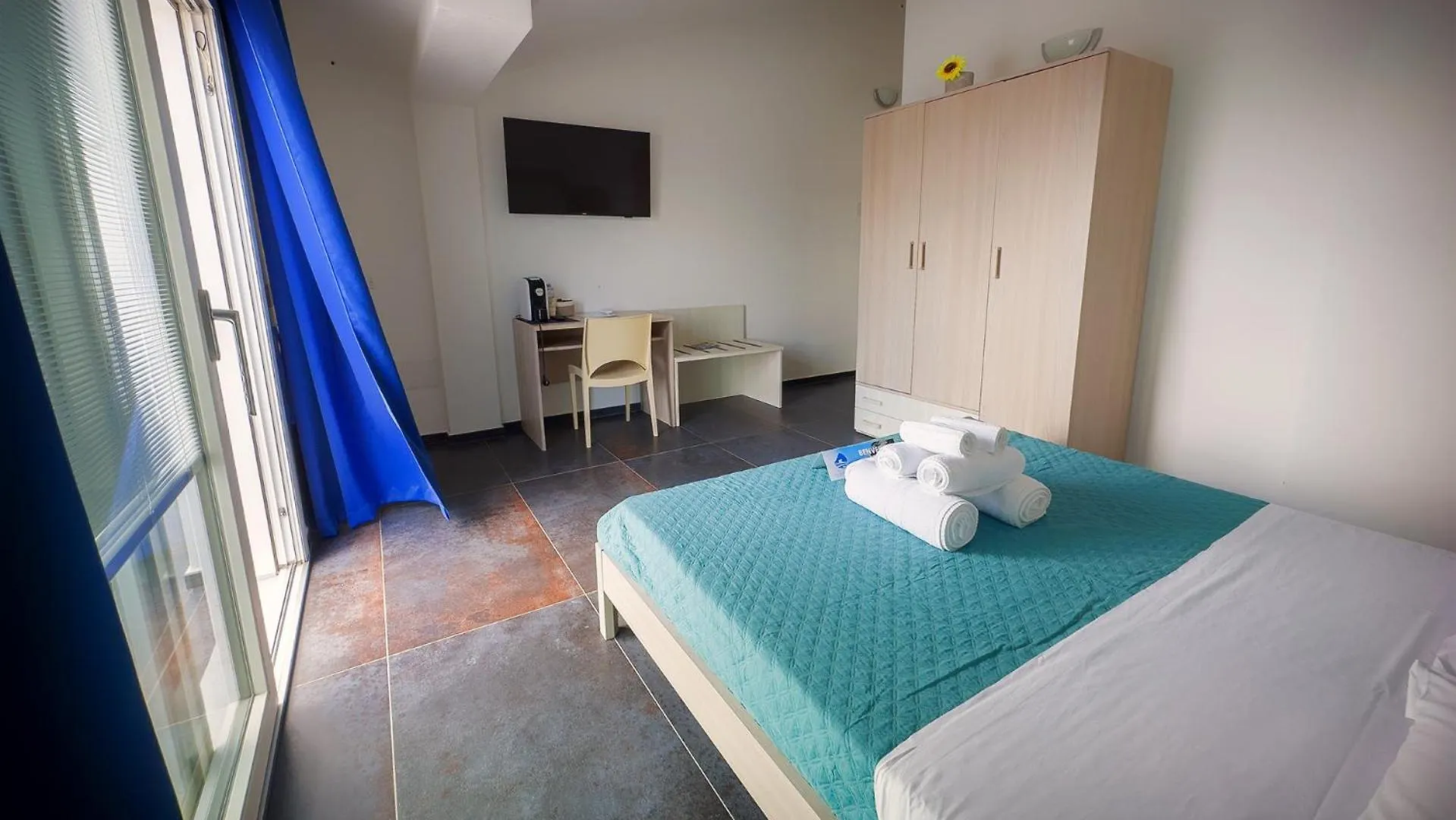 Resort Beach Cala Goloritze 圣玛丽亚纳瓦雷