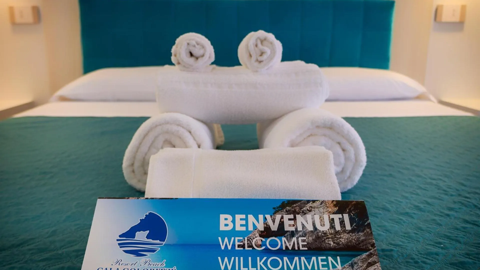 Resort Beach Cala Goloritze 圣玛丽亚纳瓦雷